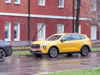 В Саратовской области за год отсеяли более тысячи проблемных таксистов