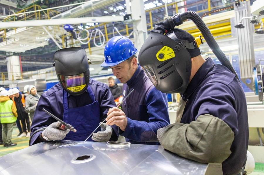 &laquo;КАМАЗ&raquo; впервые за 15 лет обновит корпоративную спецодежду