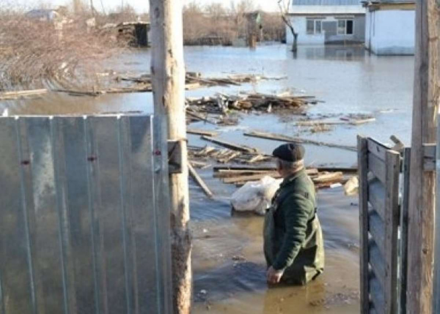 Большая вода: около тысячи актюбинцев получили единовременную выплату