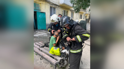 Четыре ребенка спасено при пожаре в многоэтажке Сатпаева