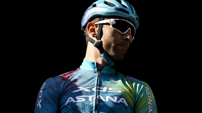 Гонщик XDS Astana Team возглавил общий зачет Джиро-2025