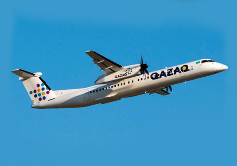 Пьяная пассажирка самолета Qazaq Air напала на бортпроводников