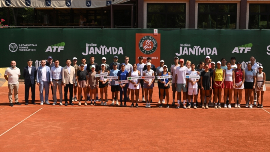 Юниоры из Азии сражаются в Алматы за право выступить на Roland Garros 2026