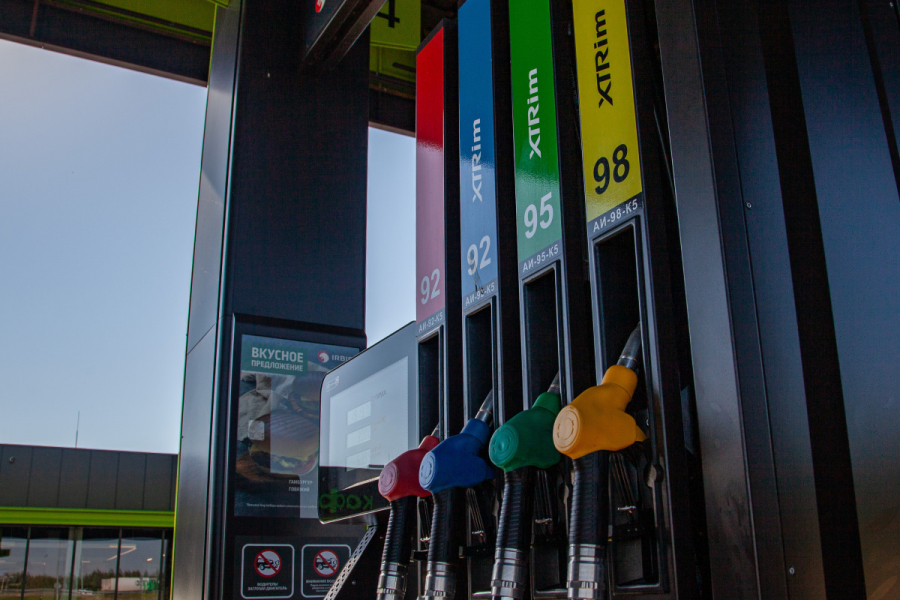 В&nbsp;Татарстане за&nbsp;неделю снова подорожали все марки бензина