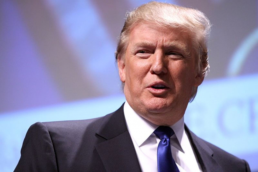 Трамп потребовал от Ирана выплатить компенсации Соединенным Штатам