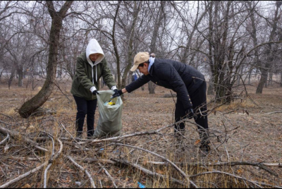 Вдоль автодороги «Алматы – Қонаев» прошёл масштабный субботник