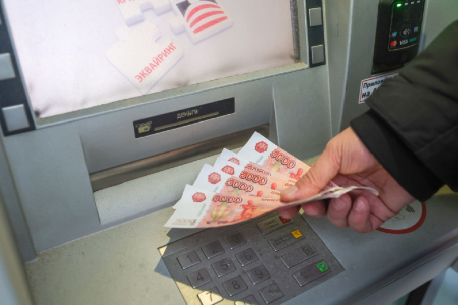 Перечислены регионы России со средним доходом выше 100 тыс. рублей