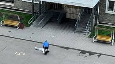 В Алматы девушка погибла при падении с высоты: полиция начала расследование