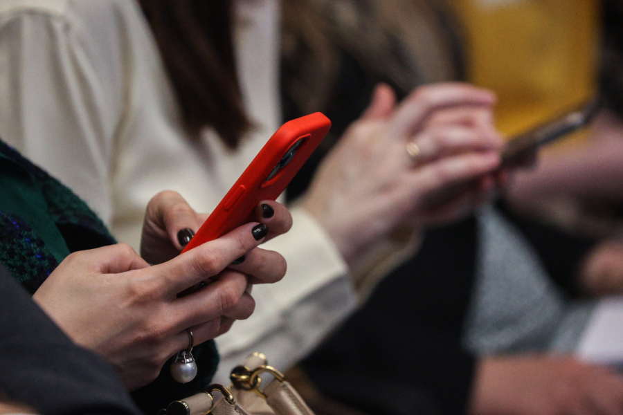 &laquo;Ведомости&raquo;: Банкам планируют разрешить спам-звонки