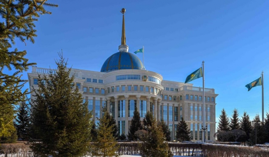 Токаев утвердил поправки в законы о воинской службе и обороне