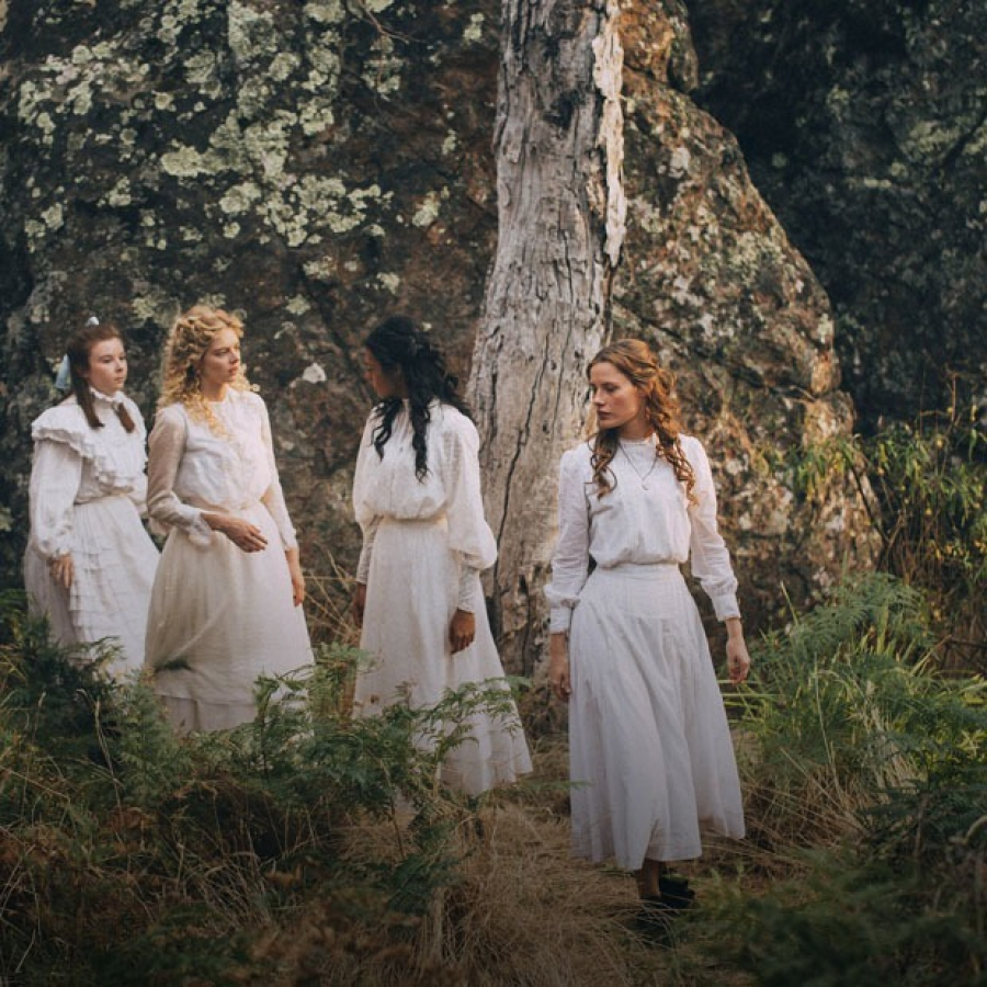 Netflix, Ivi, Кинопоиск: Где устроить сериальный марафон