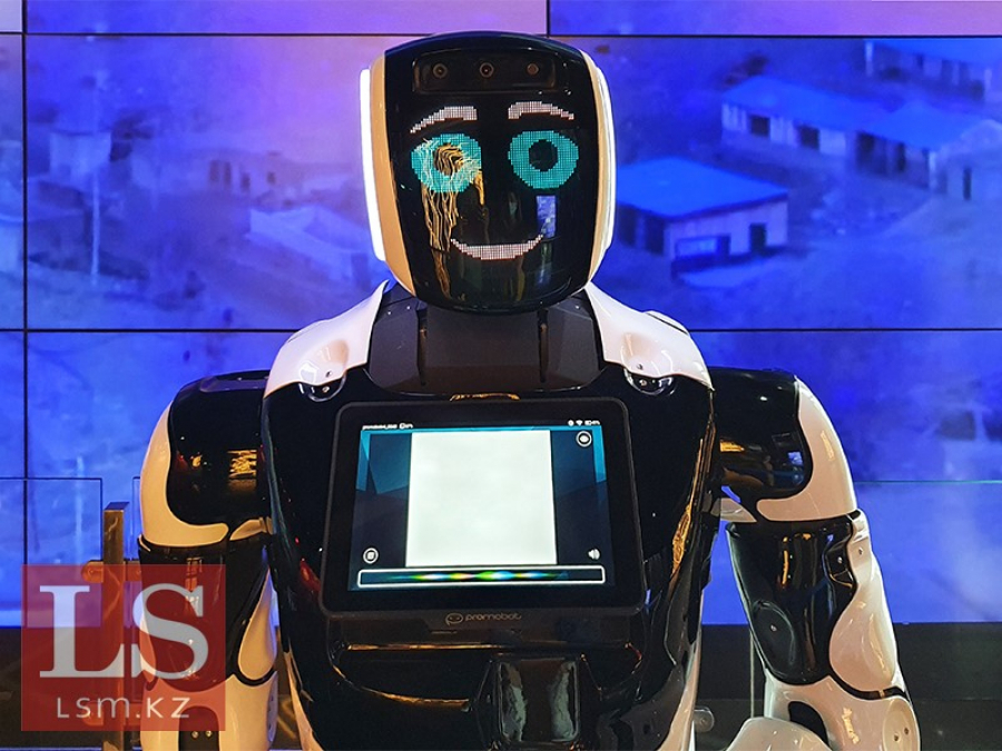 Искусственный интеллект и IT: что Казахстан получит от сотрудничества с Google и Microsoft