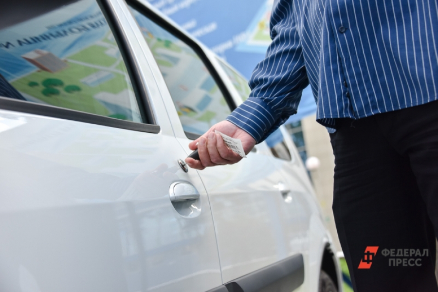 Смольный вложит 3,1 млрд в новую модель развития автопрома Петербурга