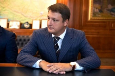 Из министерского кресла в тюремную камеру