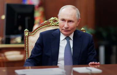 Путин наградил орденами четырех татарстанцев