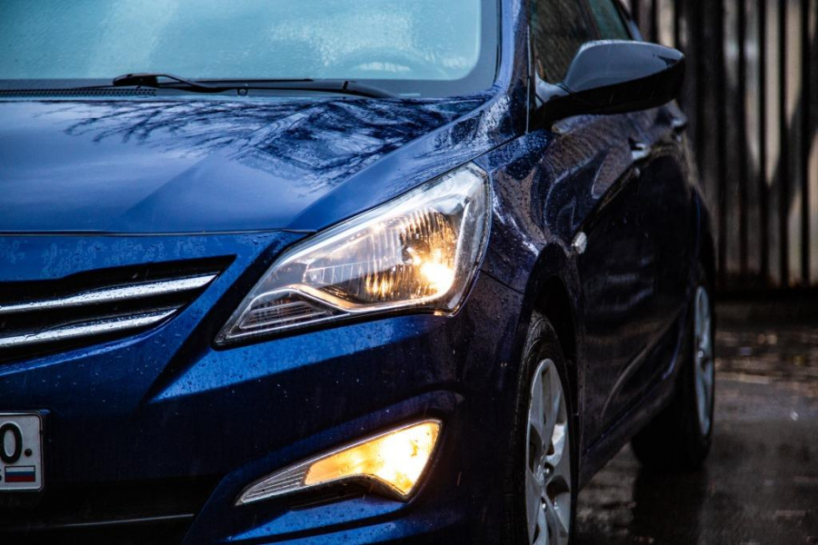 Автоэксперт Балабас посоветовал закрыть нижнюю часть радиатора на зиму