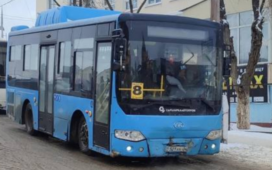 Страшно ехать, как будто сейчас развалится - актюбинцы об автобусах маршрута №8