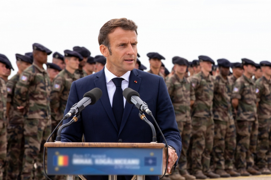 Во Франции открыто заявили о подготовке к войне с РФ: что задумали власти