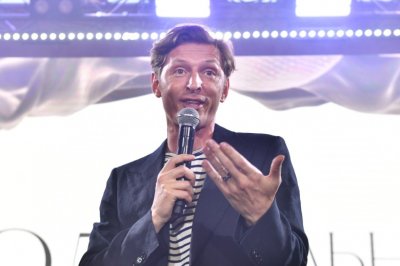 Брак с Утяшевой, дружба с Зеленским, теракт: как живет Павел Воля