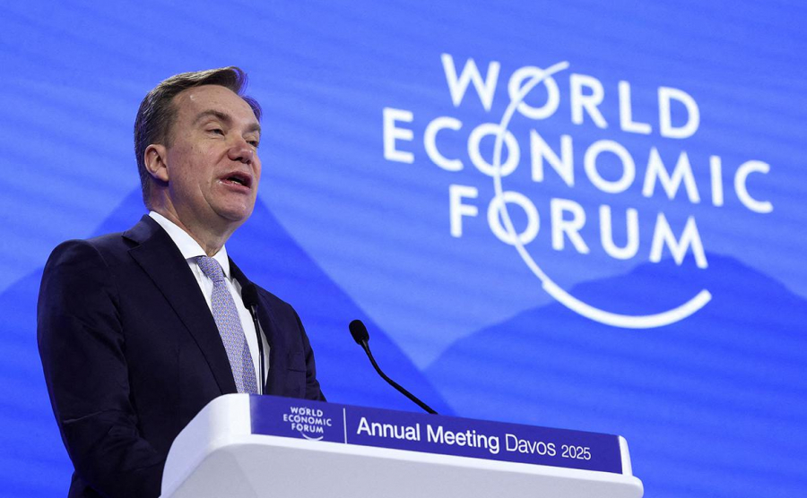 Против главы форума в Давосе начали проверку из-за встреч с Эпштейном