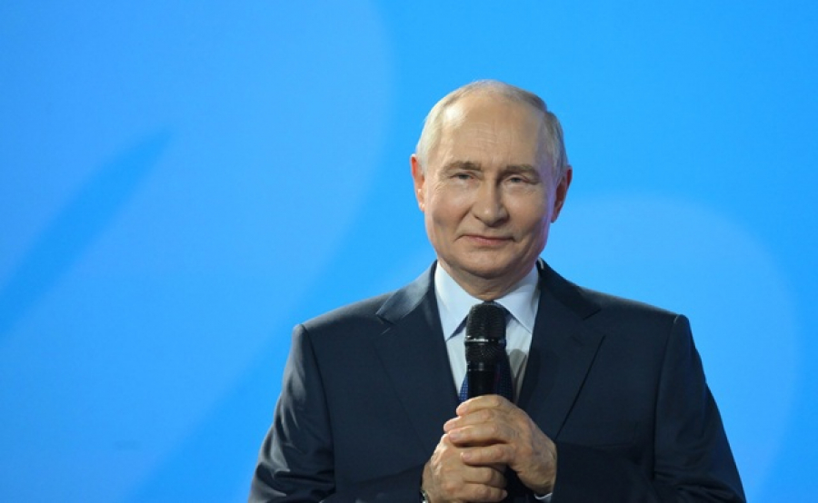 Путин присвоил звание &laquo;Мать-героиня&raquo; девяти многодетным женщинам России