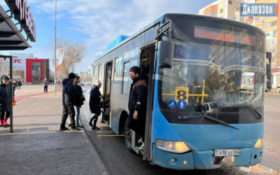 Проезд в автобусе должен стоить 500 тенге - эксперт