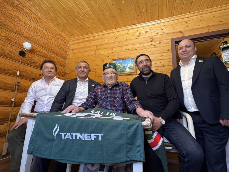 На&nbsp;105-м году скончался ветеран ВОВ и&nbsp;отец народного артиста РТ&nbsp;Габдельфата Сафина. При жизни он&nbsp;встречался с&nbsp;Мусой Джалилем