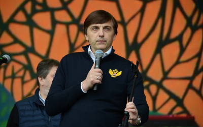 Кравцов назвал главные правила для первоклассников в 2026/27 учебном году: никакой &laquo;домашки&raquo;