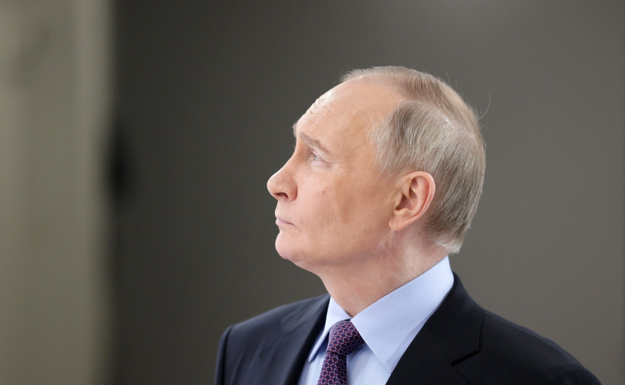 Отец Маска назвал Путина скромным человеком без напыщенности