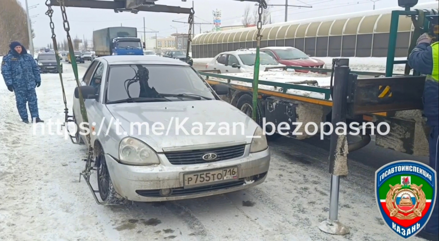 Инспекторы арестовали авто у казанца, который не оплатил штрафы на 70 тысяч