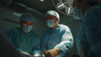 Атырауские врачи провели уникальную операцию