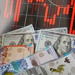 Доллар взлетел сразу на 5 тенге на торгах в Казахстане