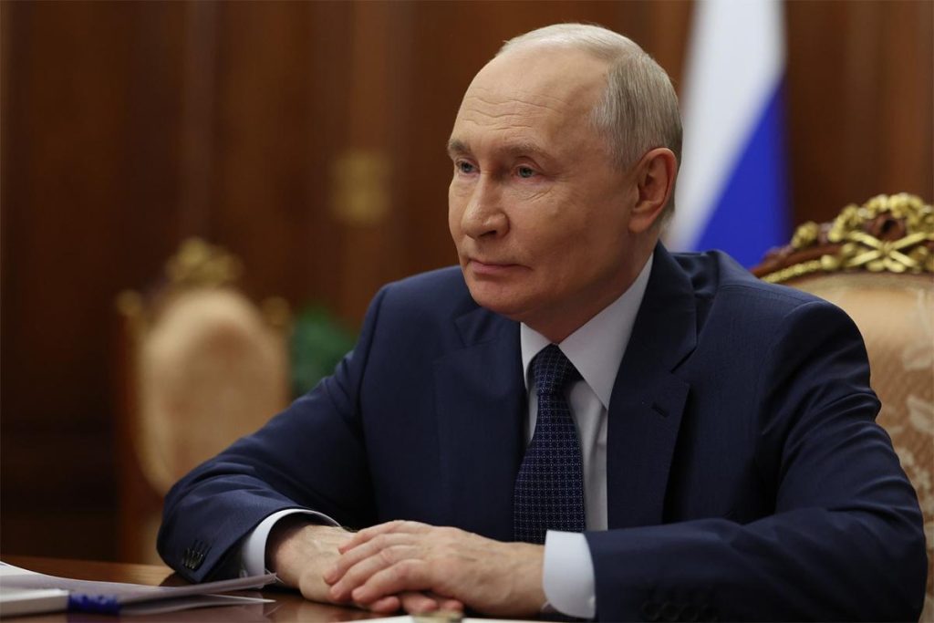 Путин встречает 74-летие в рабочем графике: звонки, поздравления и подготовка к саммиту СНГ