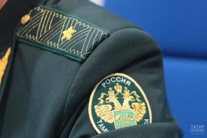 В аэропорту Казани задержали трех человек с 4,5 млн рублей