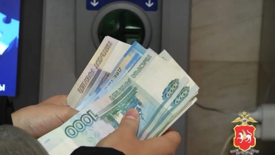 «Безопасный счёт» обошелся пенсионерке из Нижнекамска в 1,3 миллиона 17/07/2026 – Новости